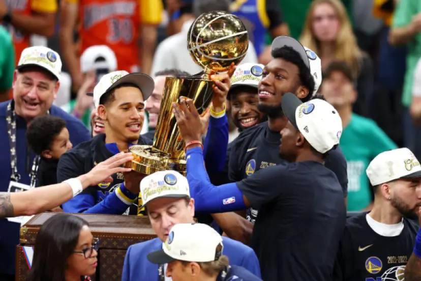Background Gsw Kuminga